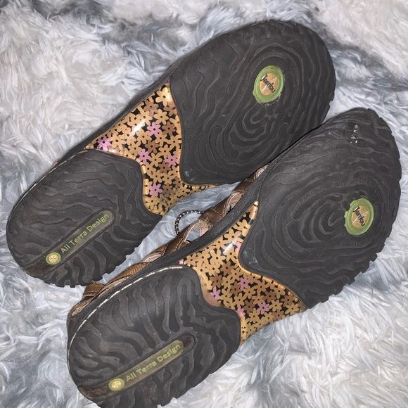 Jambu one of a kind womens sandals - Picture 2 of 6